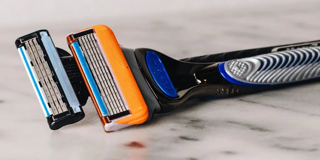 Rusty razors are a common problem for frequent groomers
